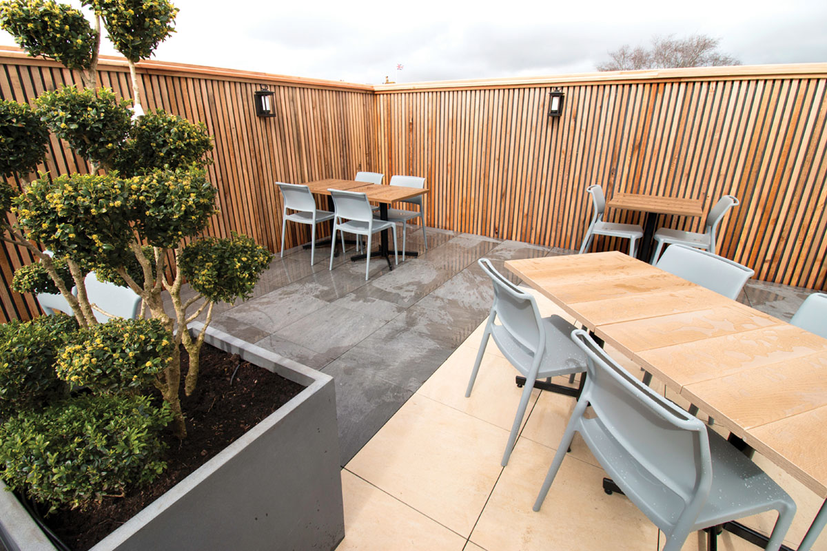Surface-360-Wetherspoon-Andover-Rooftop-Terrace